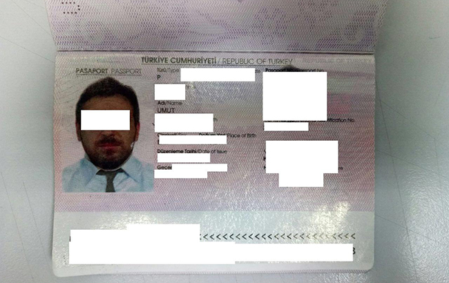 У трьох громадян Туреччини на кордоні виявили підроблені паспорти